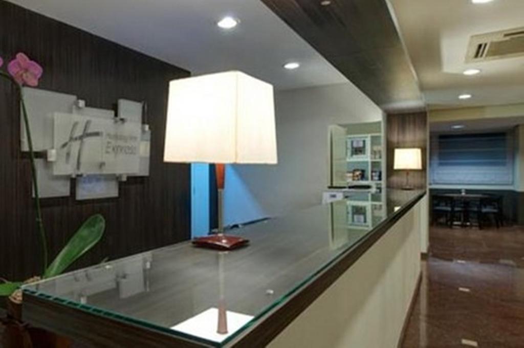 Holiday Inn Express Avenida Sumare Sao Paulo Bagian luar foto