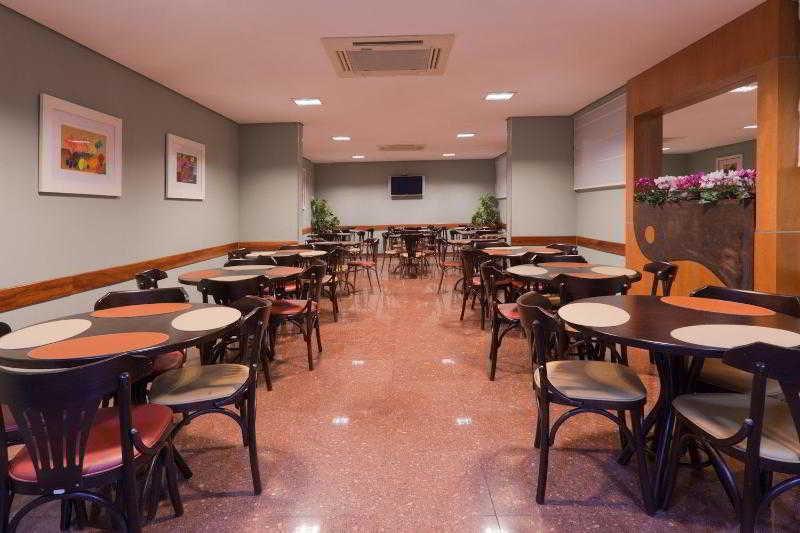 Holiday Inn Express Avenida Sumare Sao Paulo Restoran foto